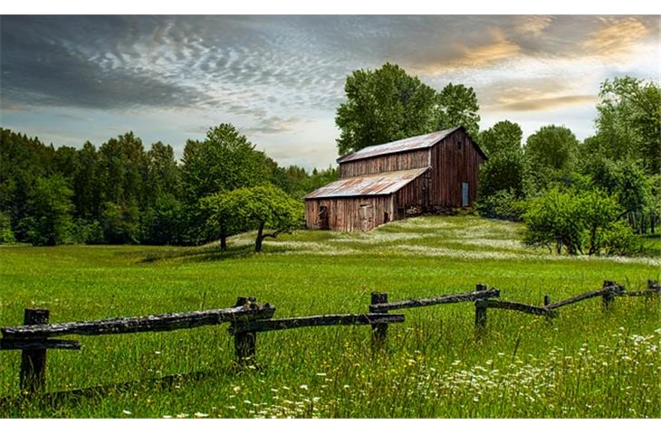 solar gooseneck barn light