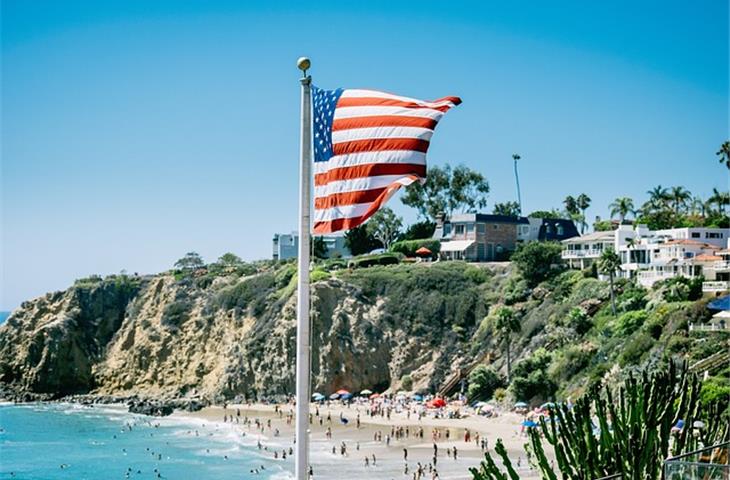 flagpole lighting solar