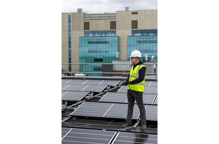 outdoor lights with solar panel