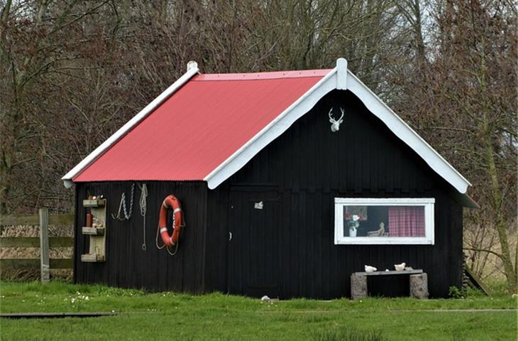 solar lighting shed