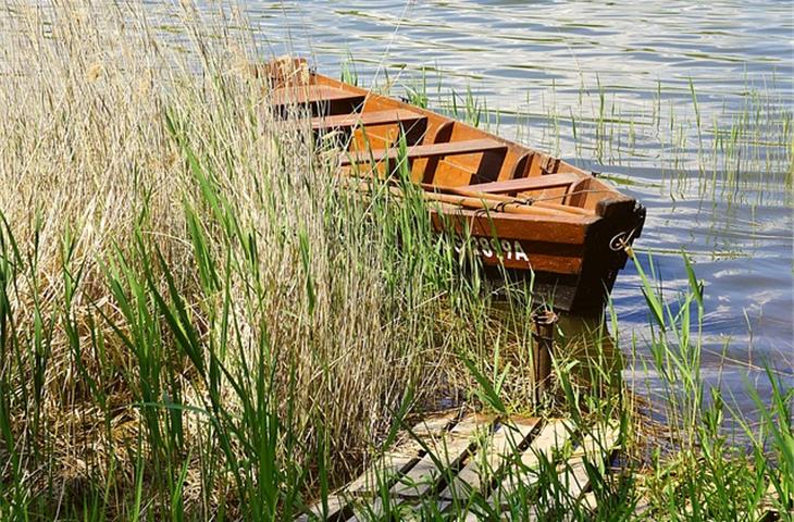 solar lighting for boat docks