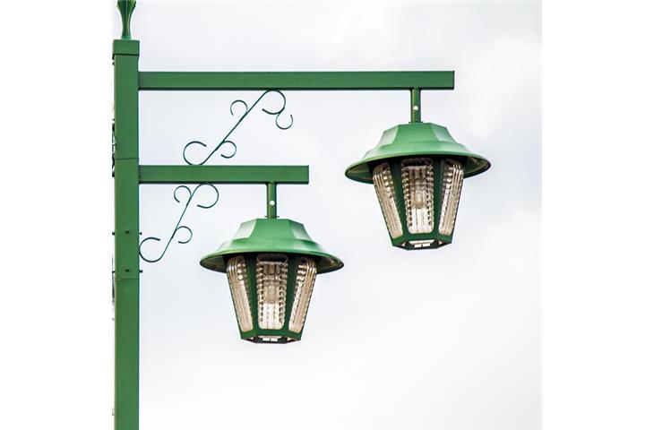 pole mounted solar lights