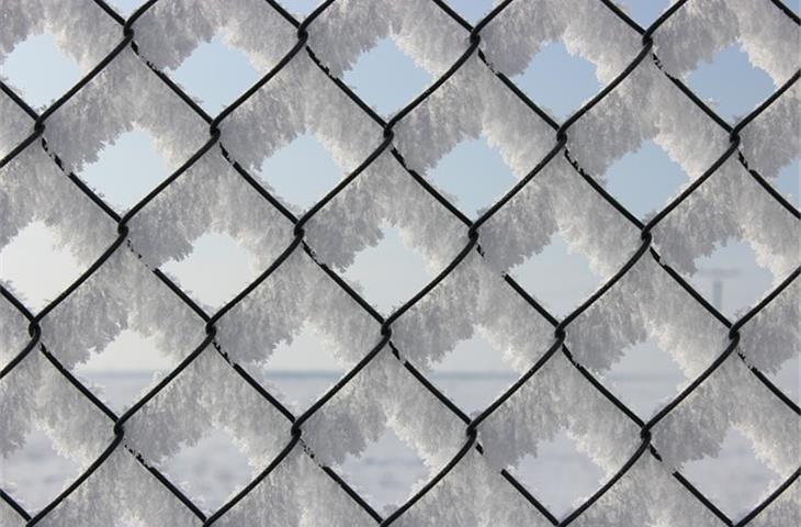 solar lighting for chain link fence