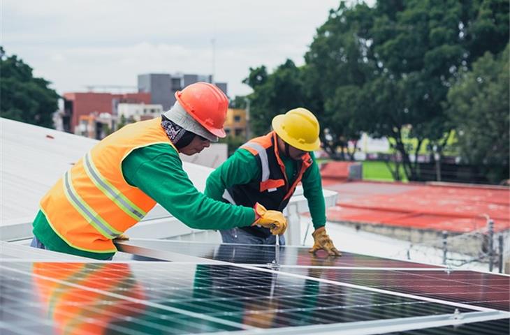 solar powered exterior lighting