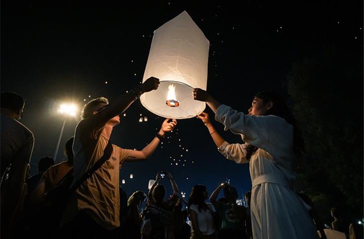 solar powered lights outdoor lantern