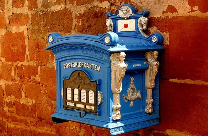 solar lighted mailbox post