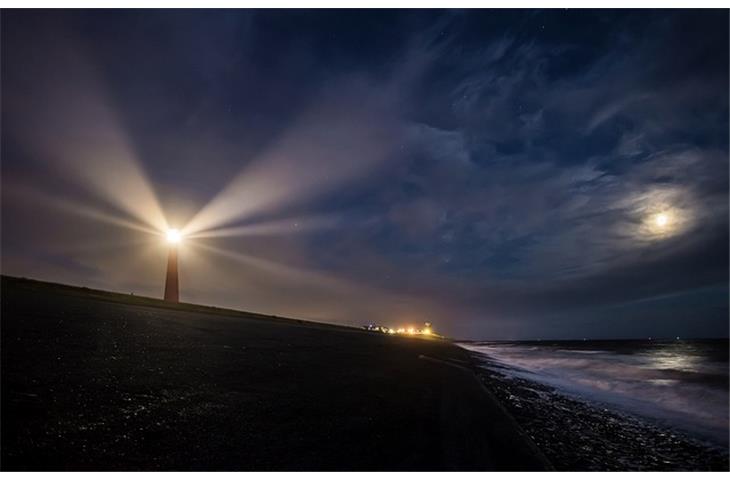 solar lighthouse revolving light